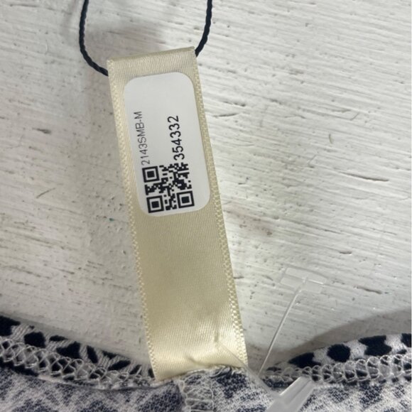 24Seven Geometric Print Top Shirt Womens Medium Black White New - Picture 10 of 10